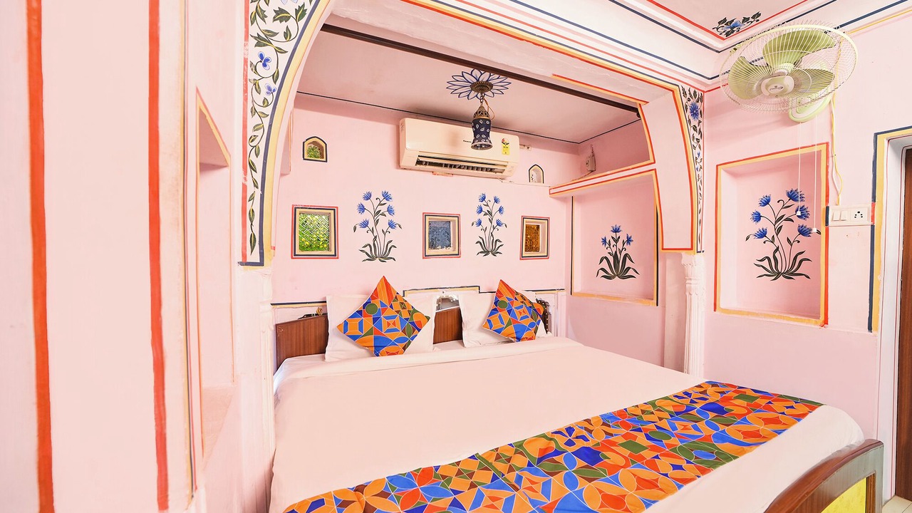 Photo of Bedroom in Pink City