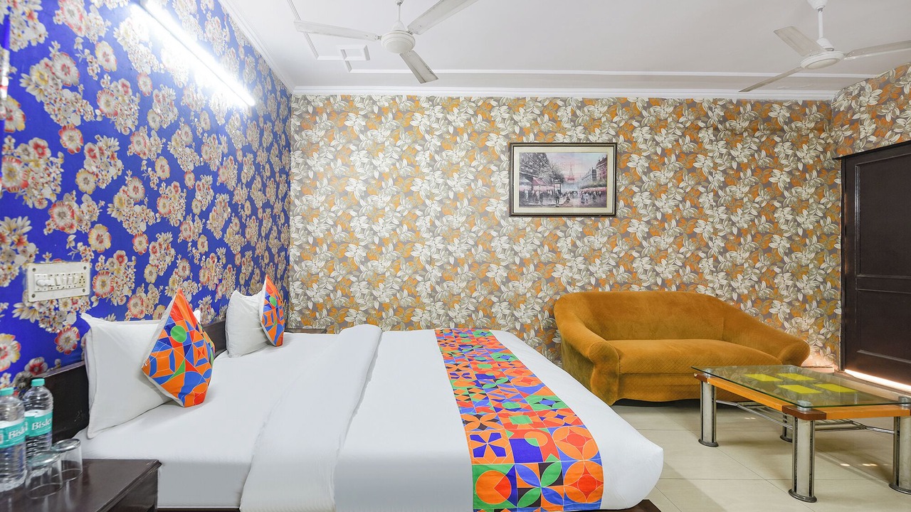 Photo of Bedroom in Kalkaji