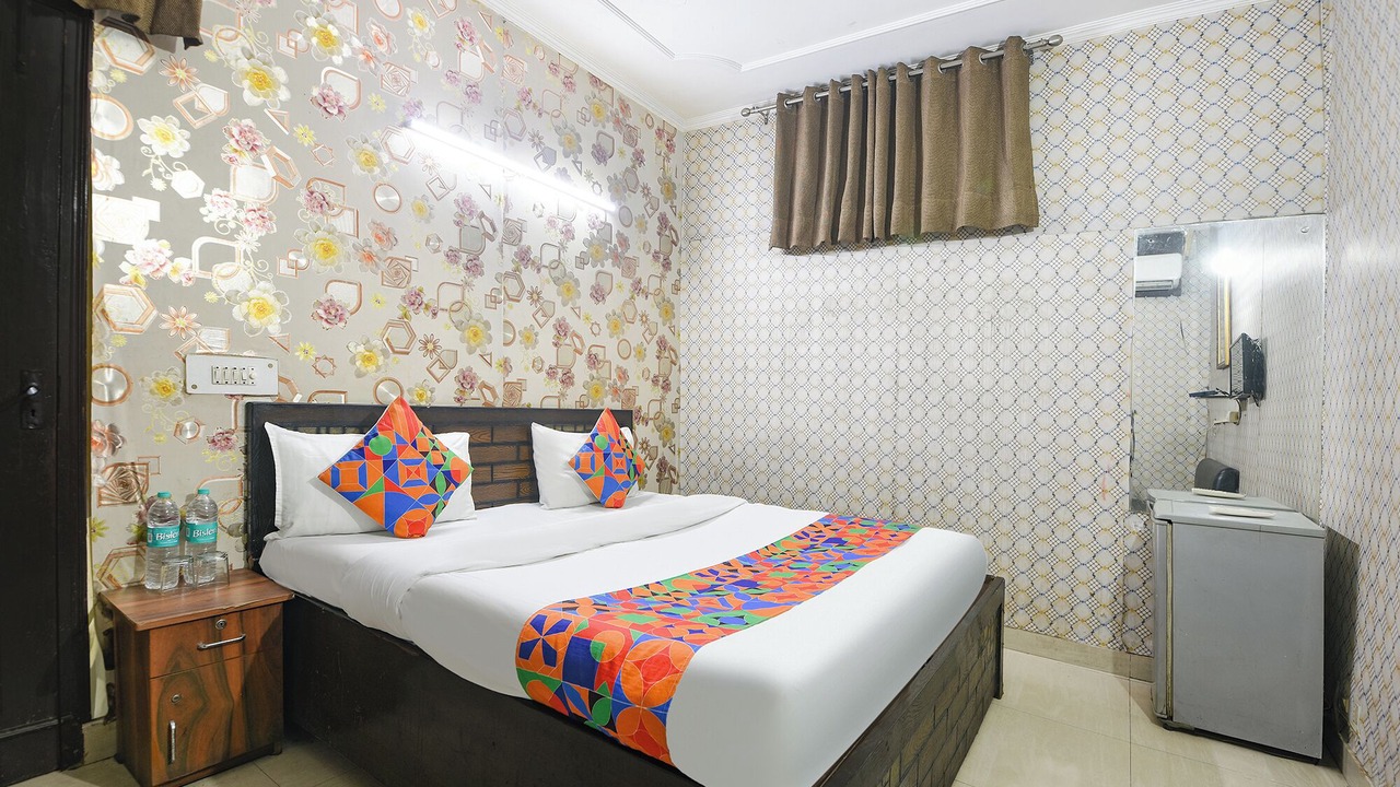 Photo of Bedroom in Kalkaji