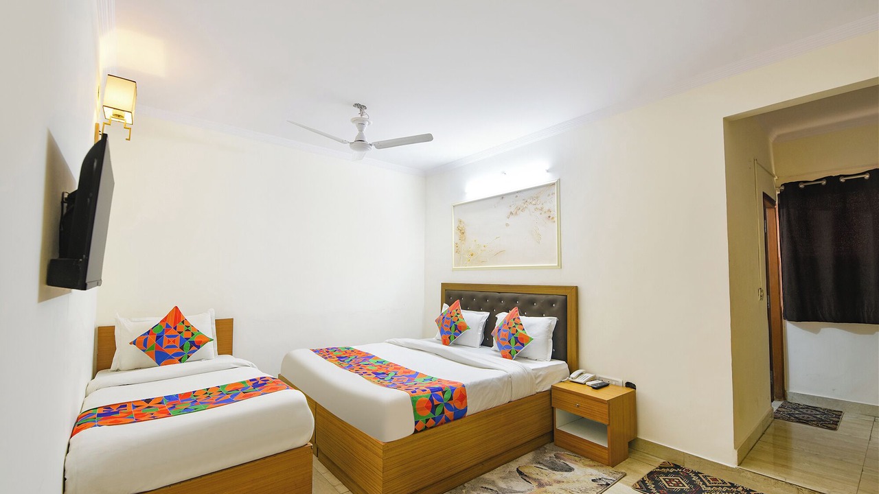 Photo of Bedroom in Dariyaganj