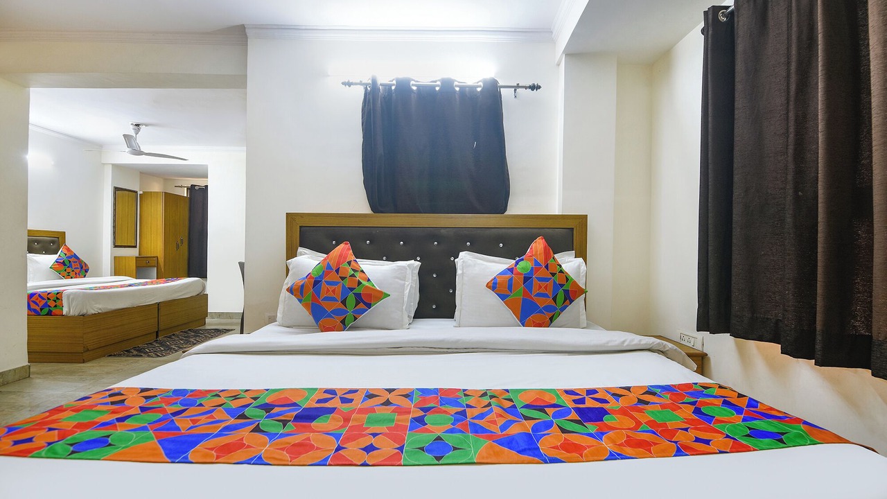 Photo of Bedroom in Dariyaganj