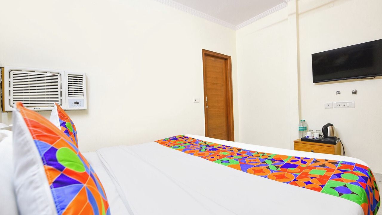 Photo of Bedroom in Dariyaganj