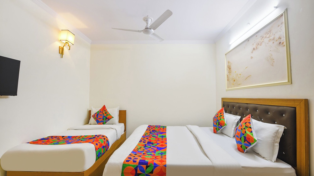 Photo of Bedroom in Dariyaganj