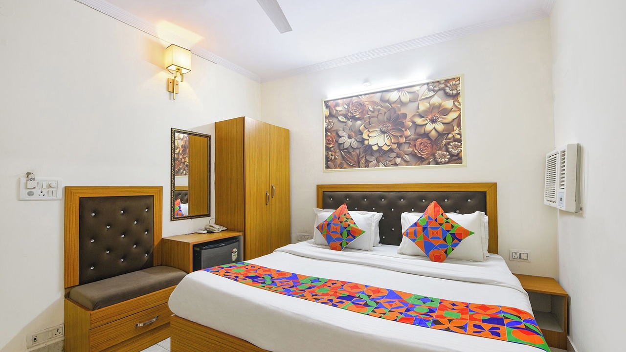 Photo of Bedroom in Dariyaganj