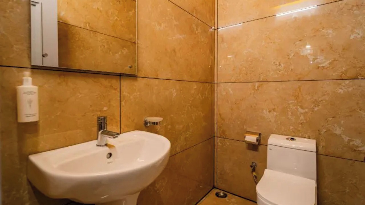 Photo of Bathroom in Ghiyagi