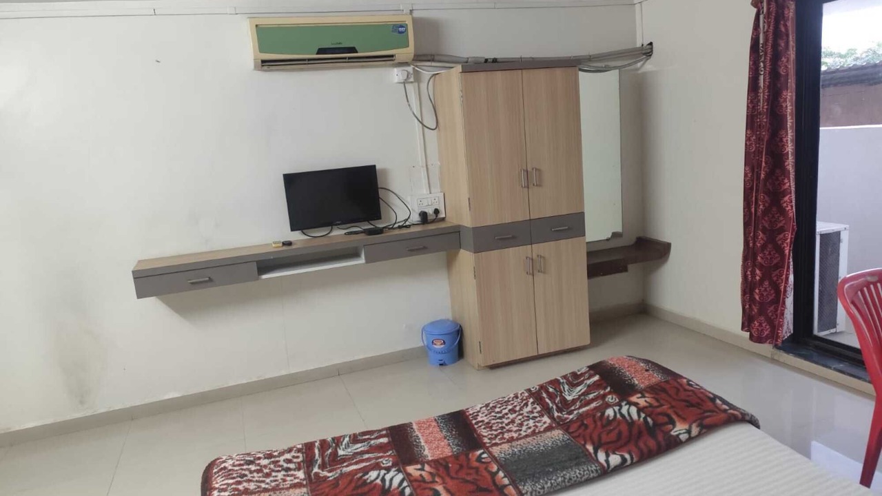 Photo of Bedroom in Tuljapur