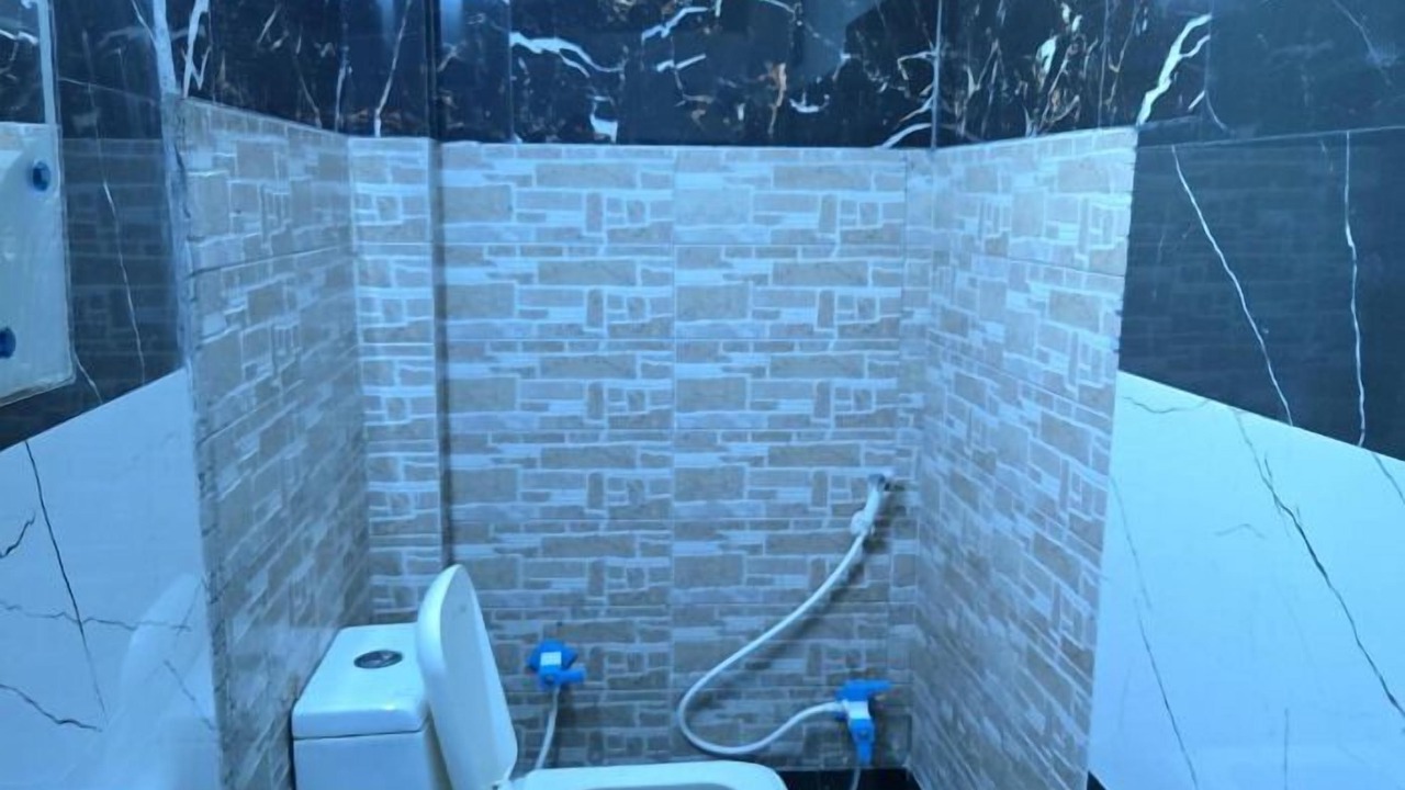 Photo of Bathroom in Mahipalpur Extension