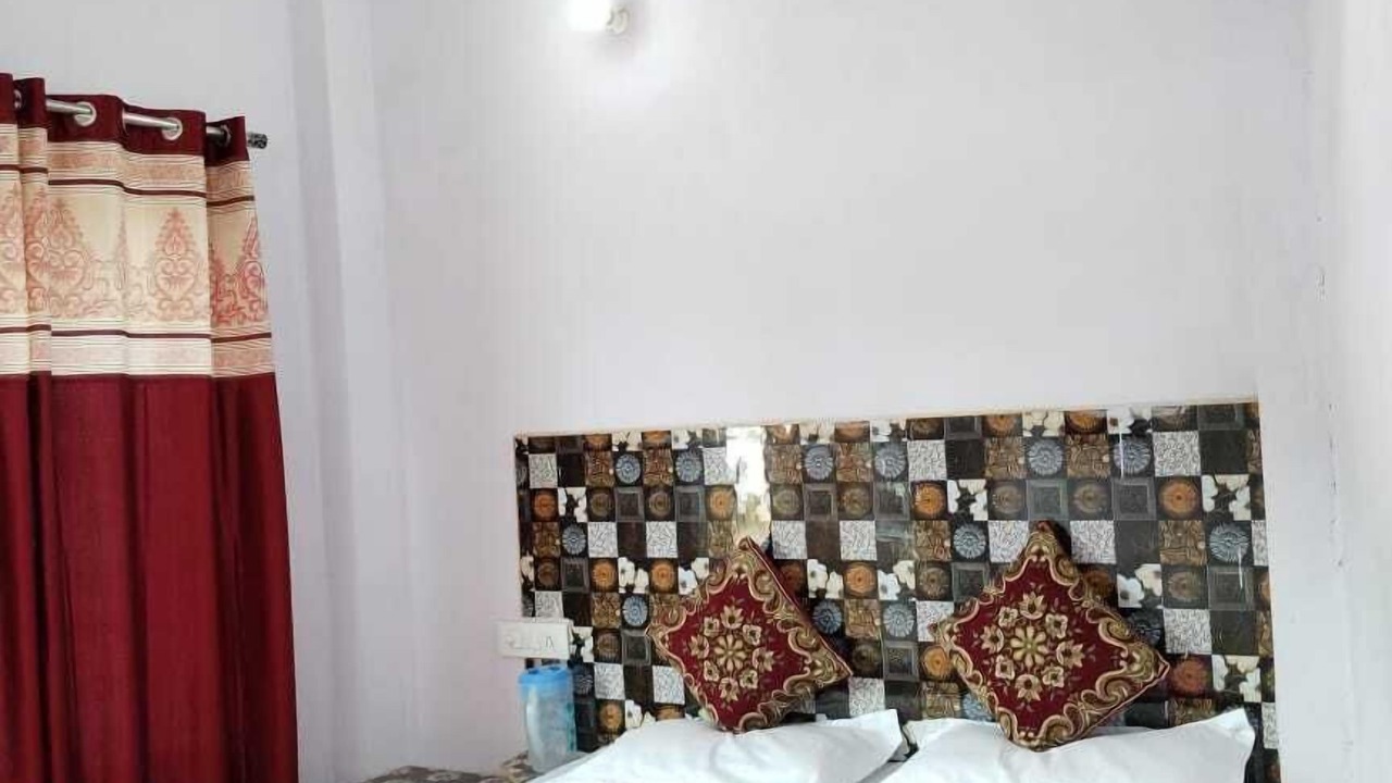 Photo of Bedroom in Rajgarhi