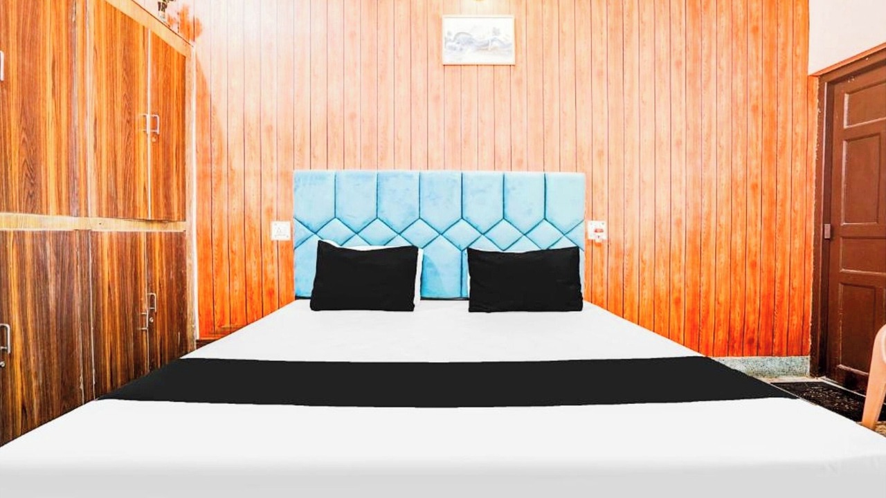 Photo of Bedroom in Varanasi