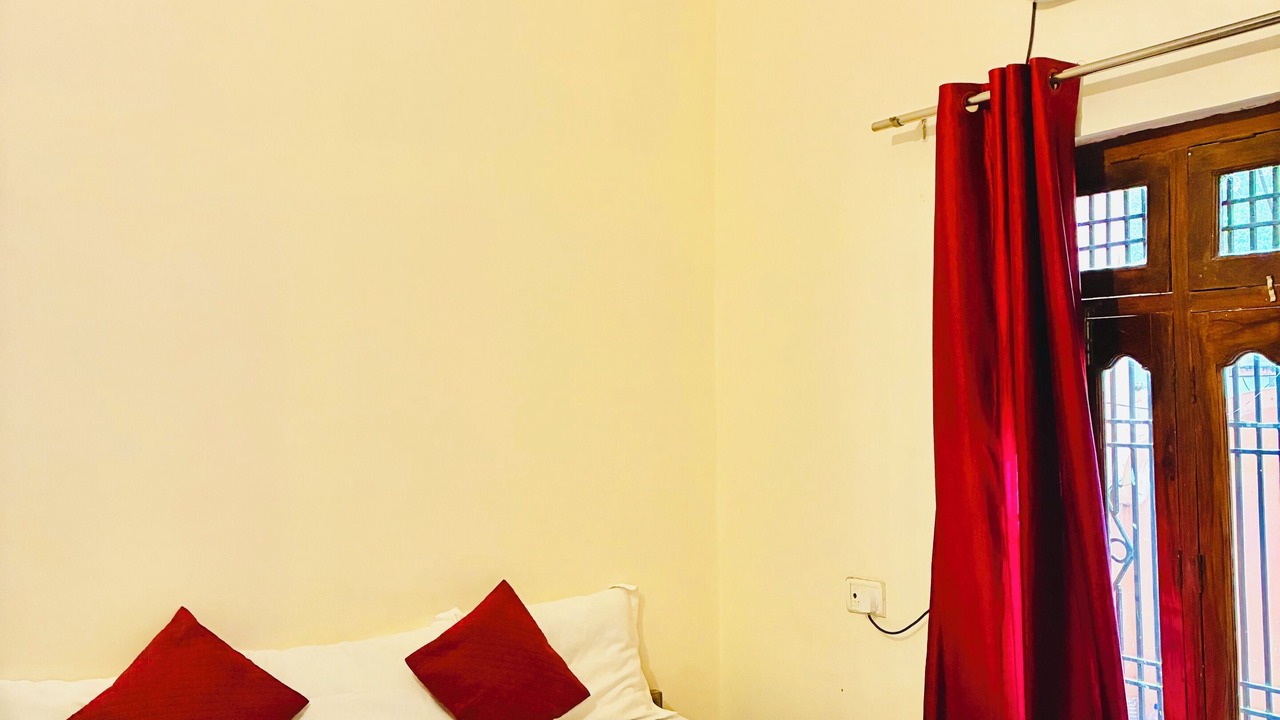 Photo of Bedroom in Sarnath
