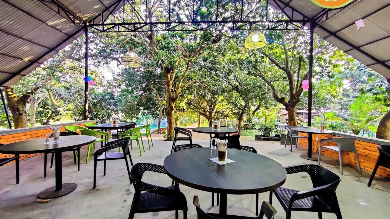 Photo of Livingroom in Dhaka Division