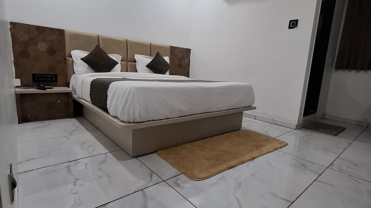 Photo of Bedroom in Gandhinagar