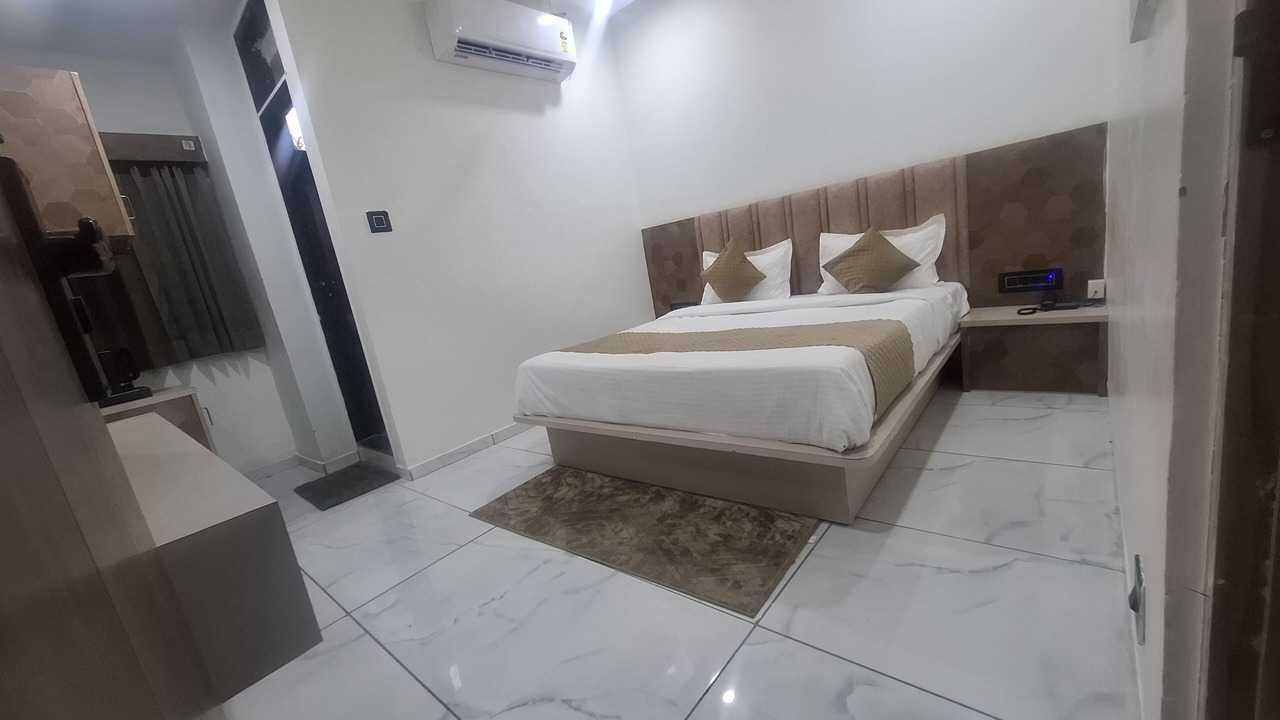 Photo of Bedroom in Gandhinagar