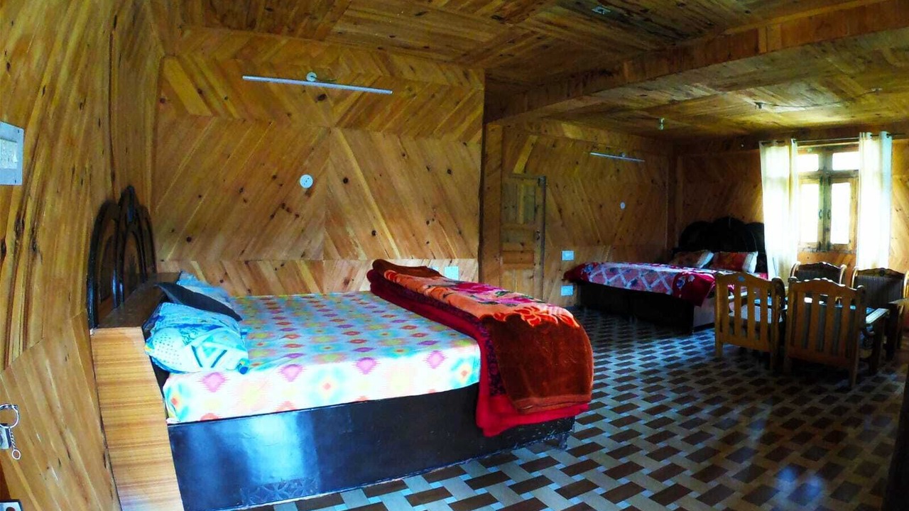 Photo of Bedroom in Tosh