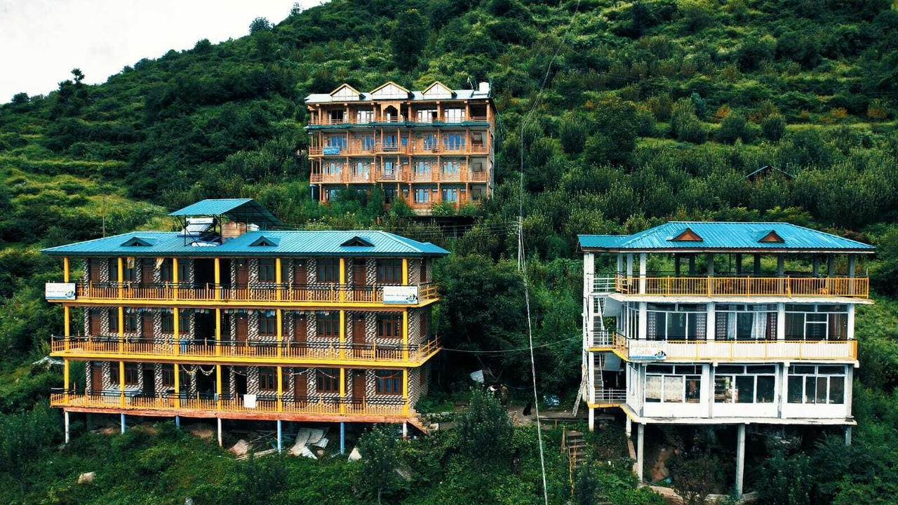 Photo of Outdoor in Tosh