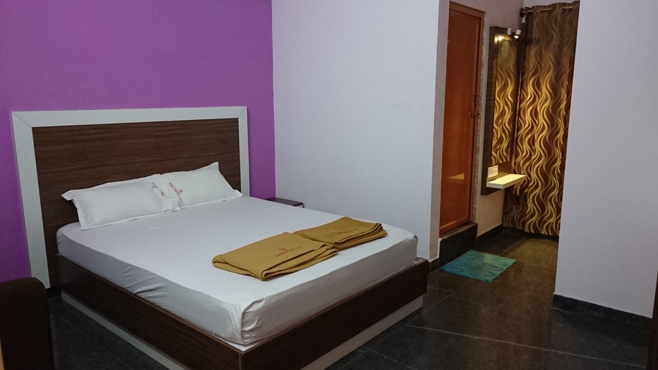 Photo of Bedroom in Wilson Garden