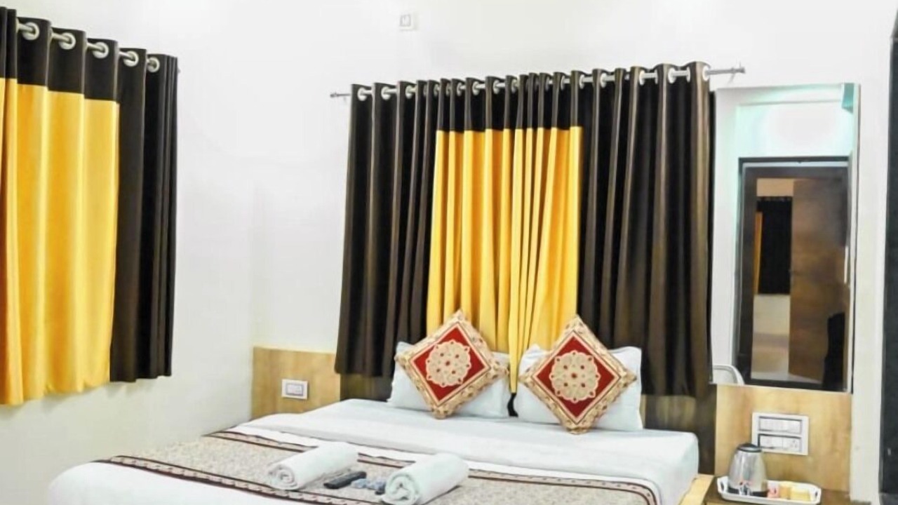 Photo of Bedroom in Mahabaleshwar