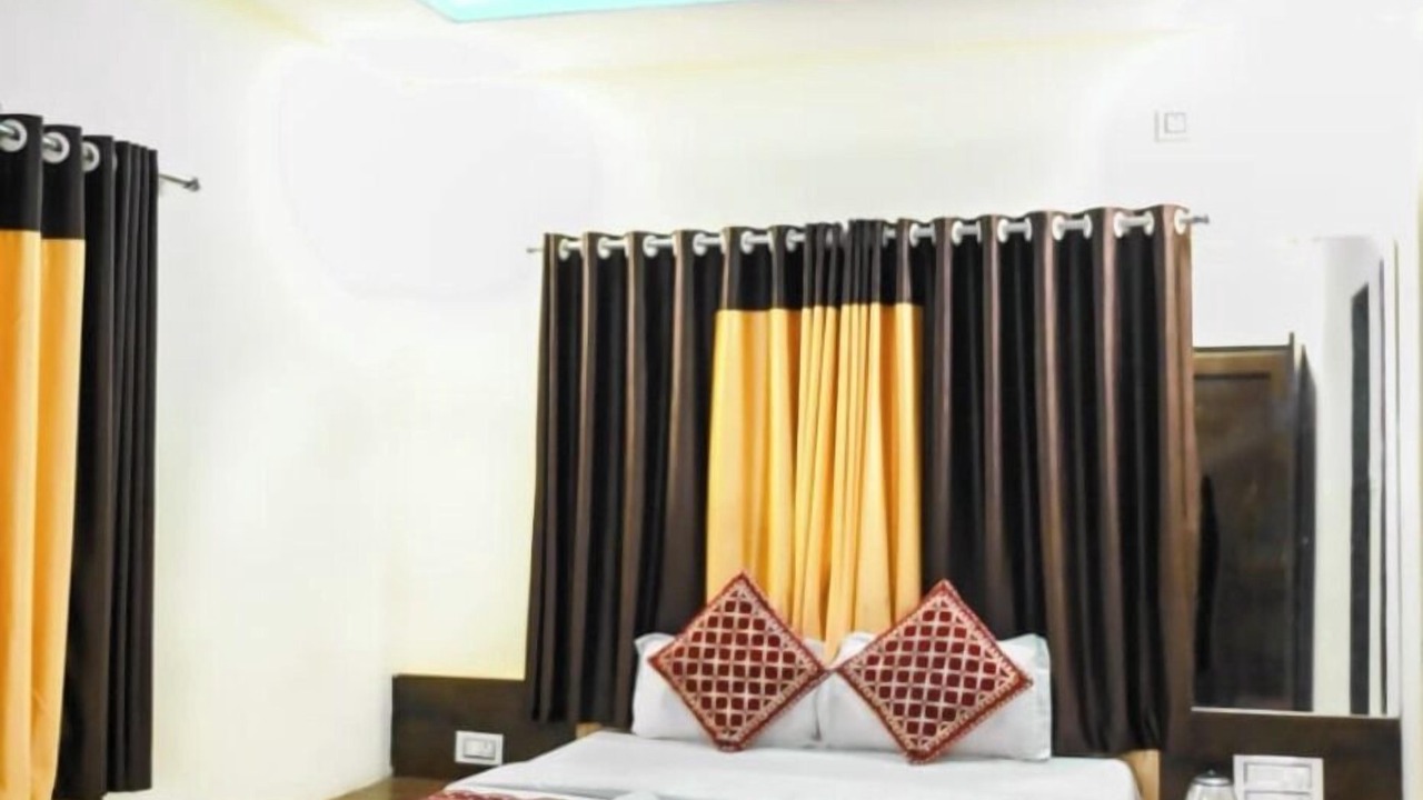 Photo of Bedroom in Mahabaleshwar