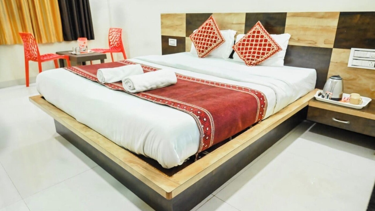 Photo of Bedroom in Mahabaleshwar