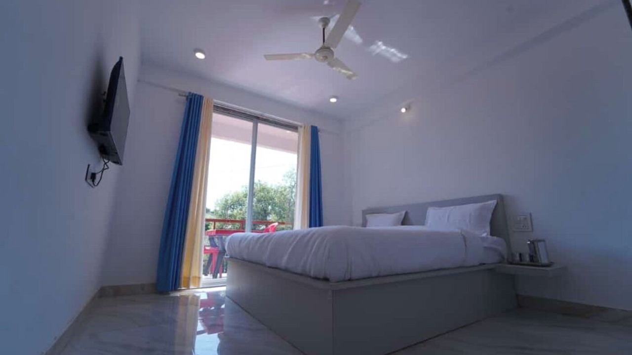 Photo of Bedroom in Mahabaleshwar