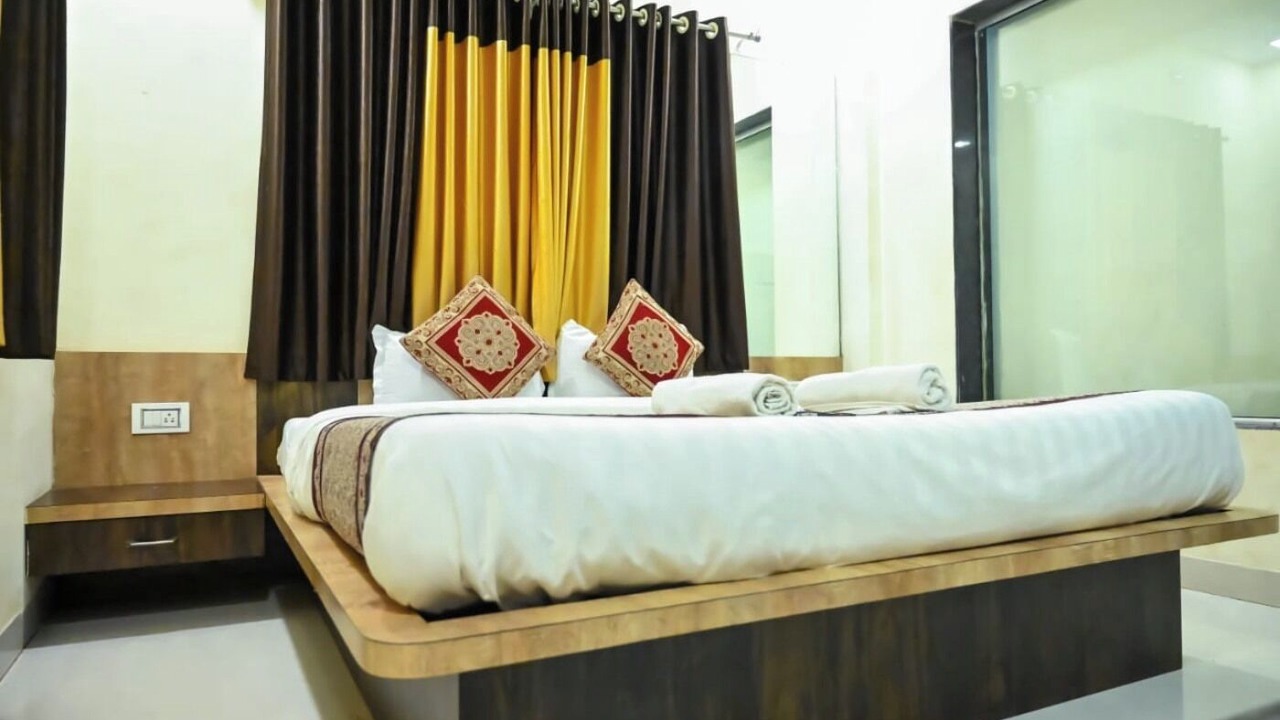 Photo of Bedroom in Mahabaleshwar