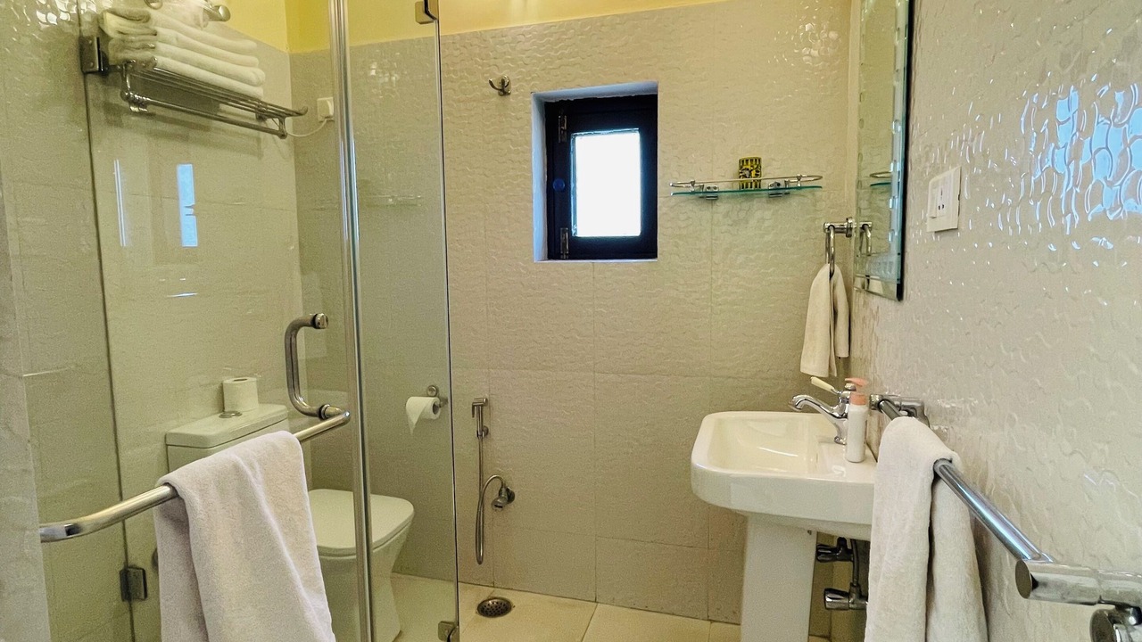 Photo of Bathroom in Pink City