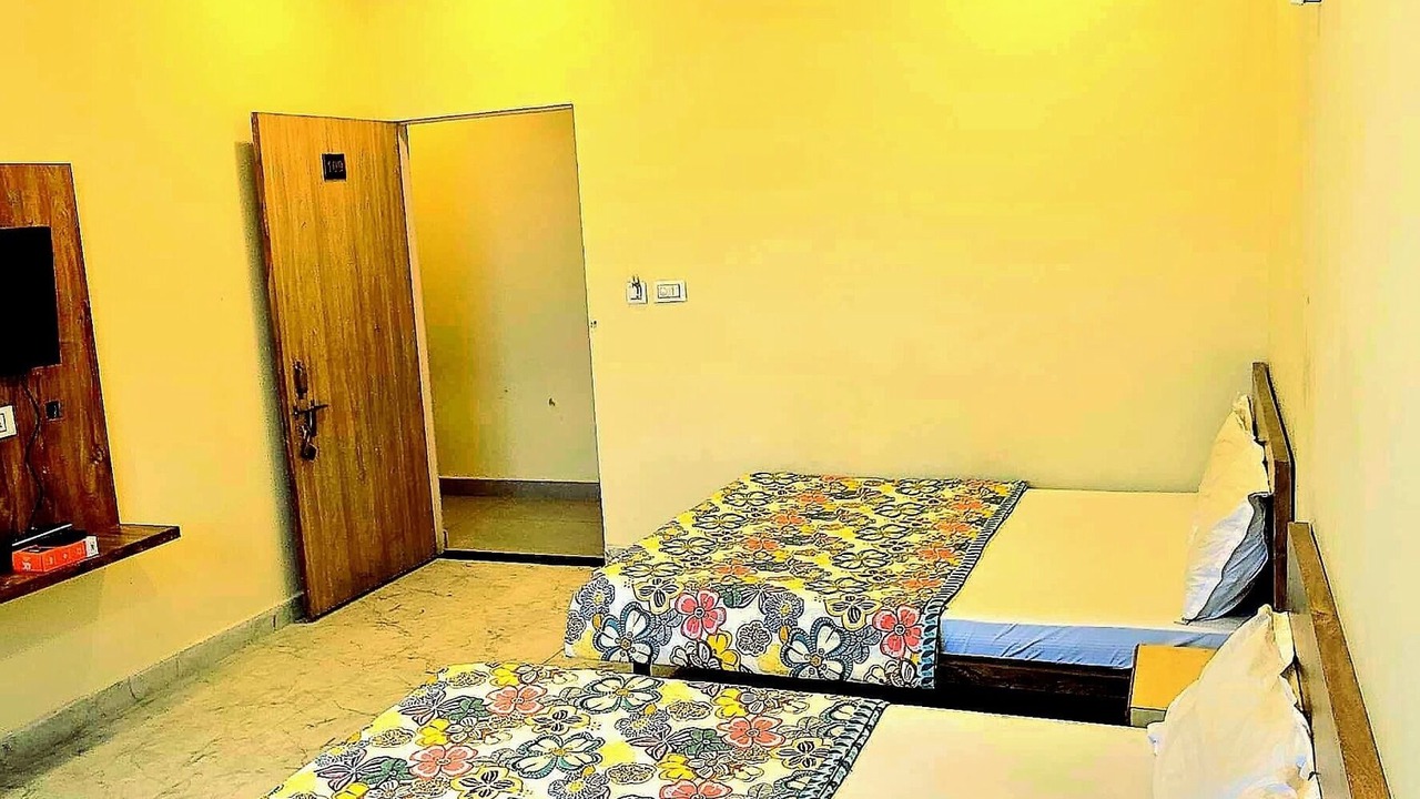 Photo of Bedroom in Khatu
