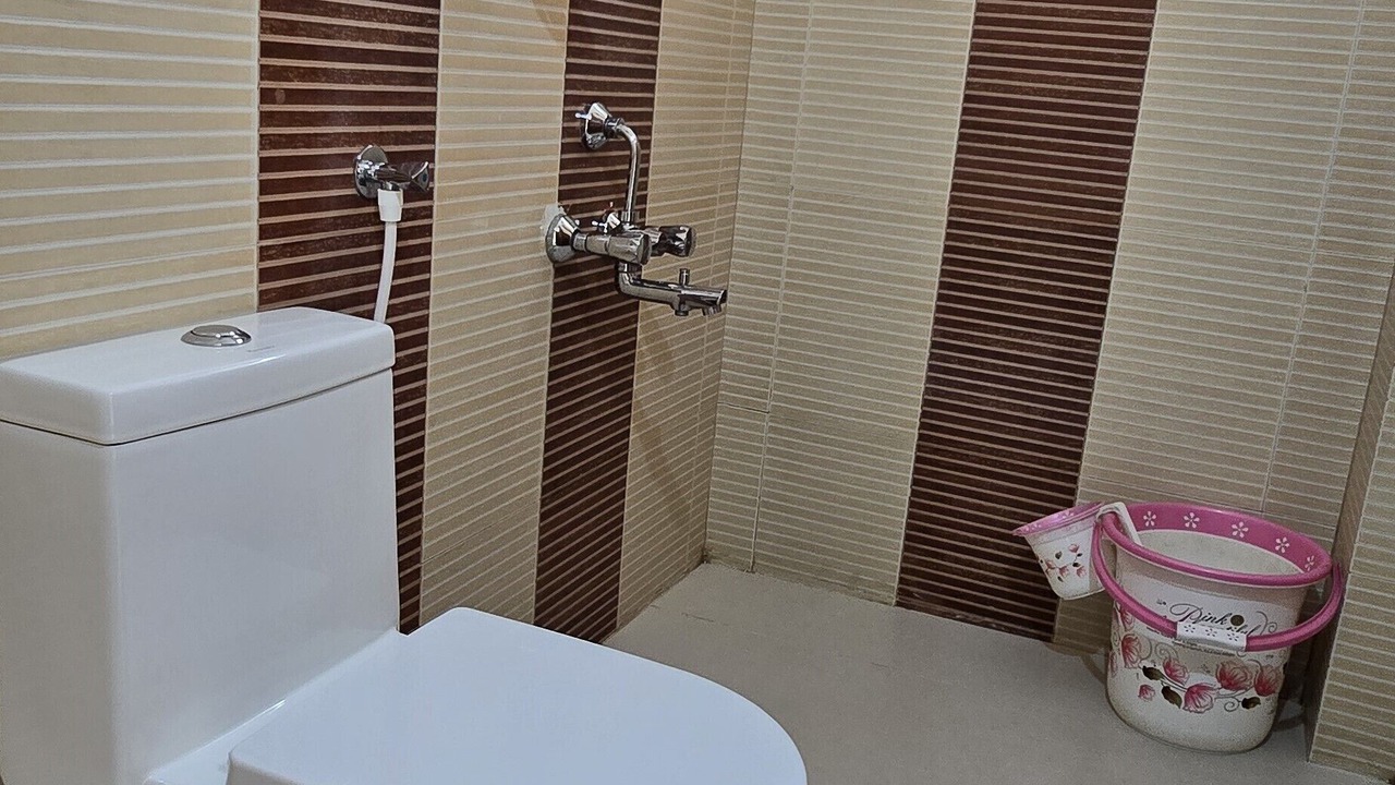 Photo of Bathroom in Srikalahasti