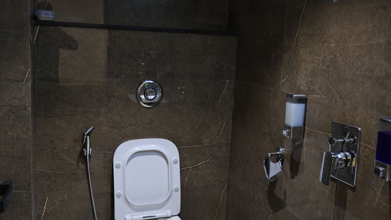 Photo of Bathroom in Gayariawas