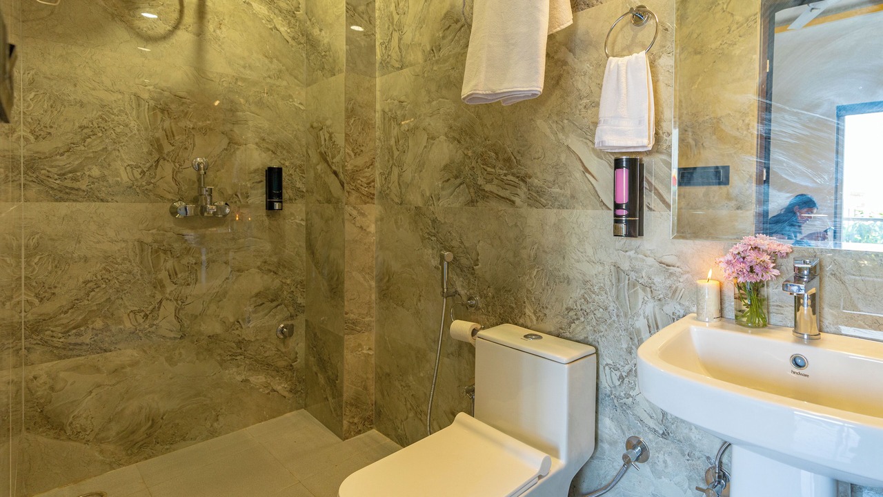 Photo of Bathroom in Keshav Nagar