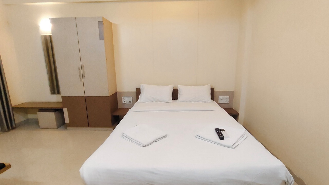 Photo of Bedroom in Rajgurunagar