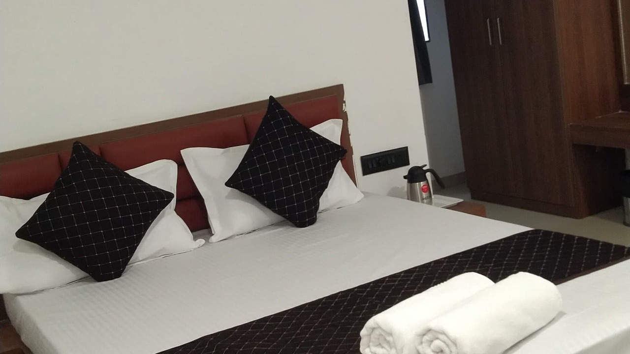 Photo of Bedroom in Central Pune