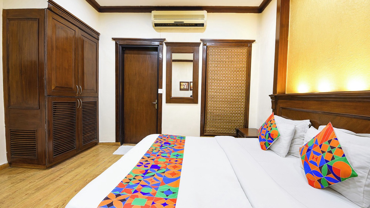 Photo of Bedroom in DLF Phase 3