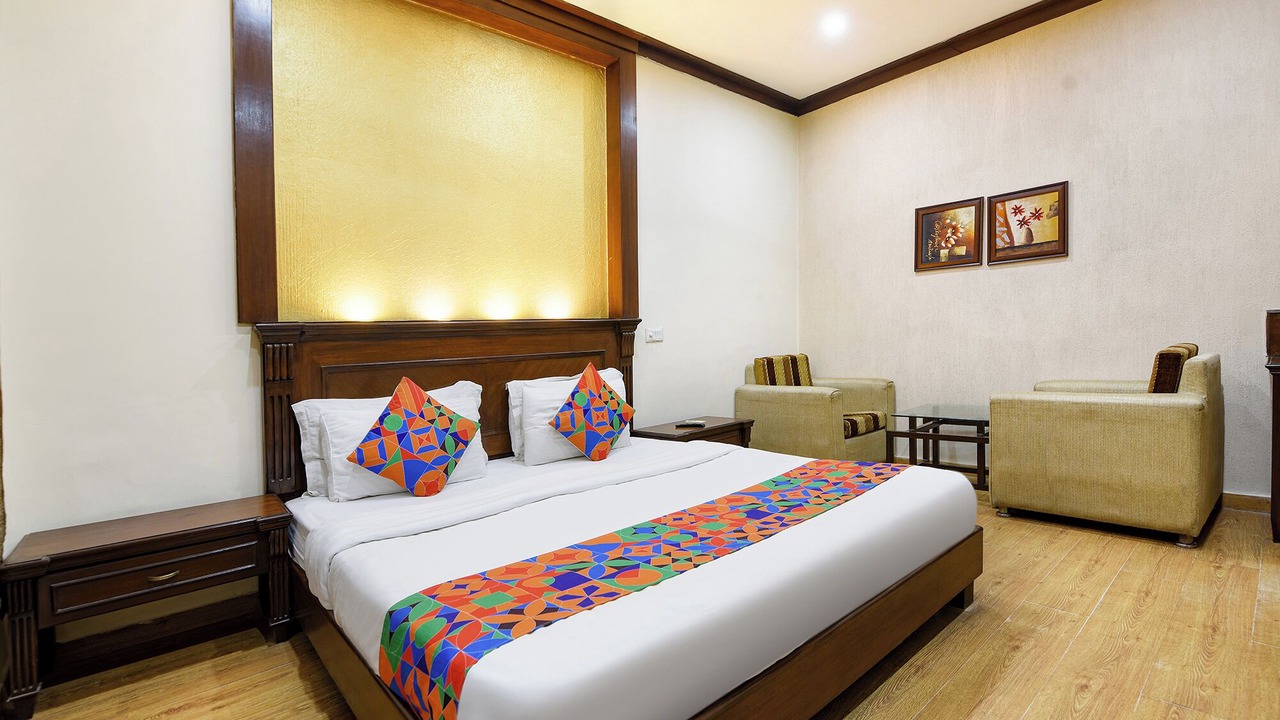 Photo of Bedroom in DLF Phase 3