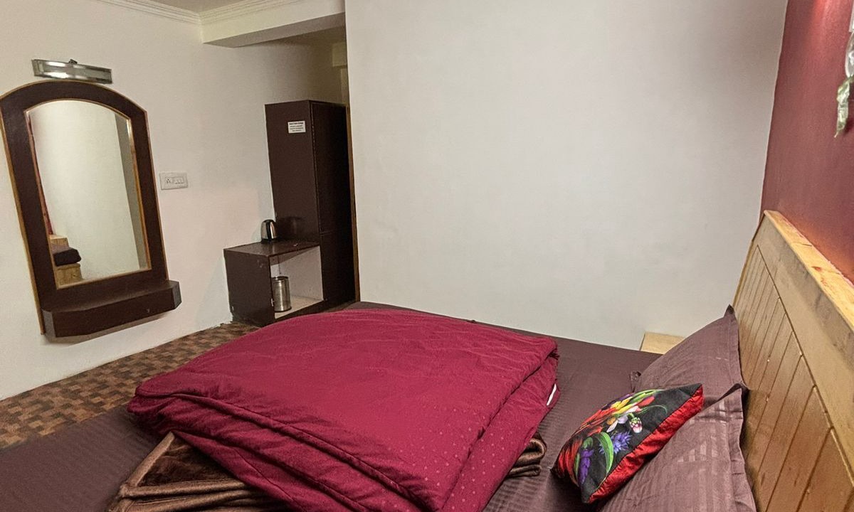Photo of Bedroom in Old Manali