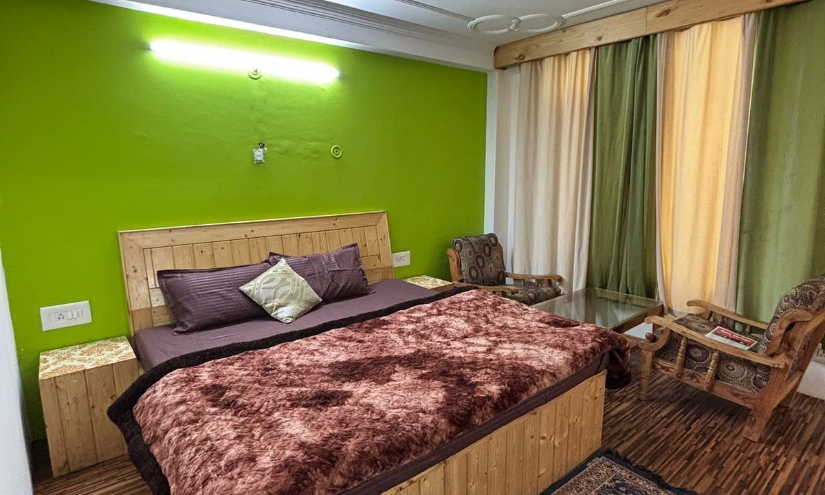 Photo of Bedroom in Old Manali
