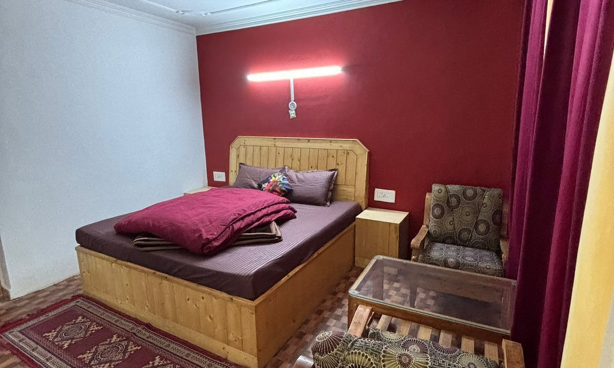 Photo of Bedroom in Old Manali