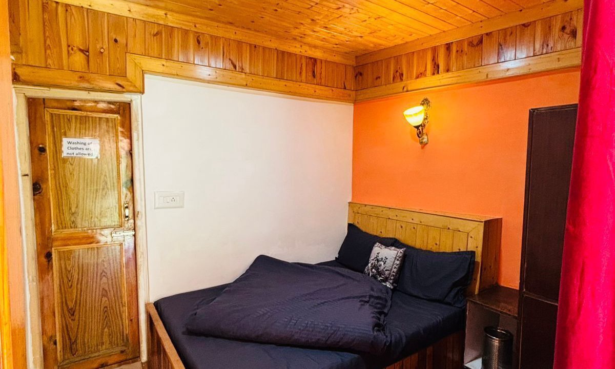 Photo of Bedroom in Old Manali