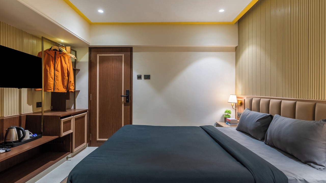 Photo of Bedroom in Vile Parle