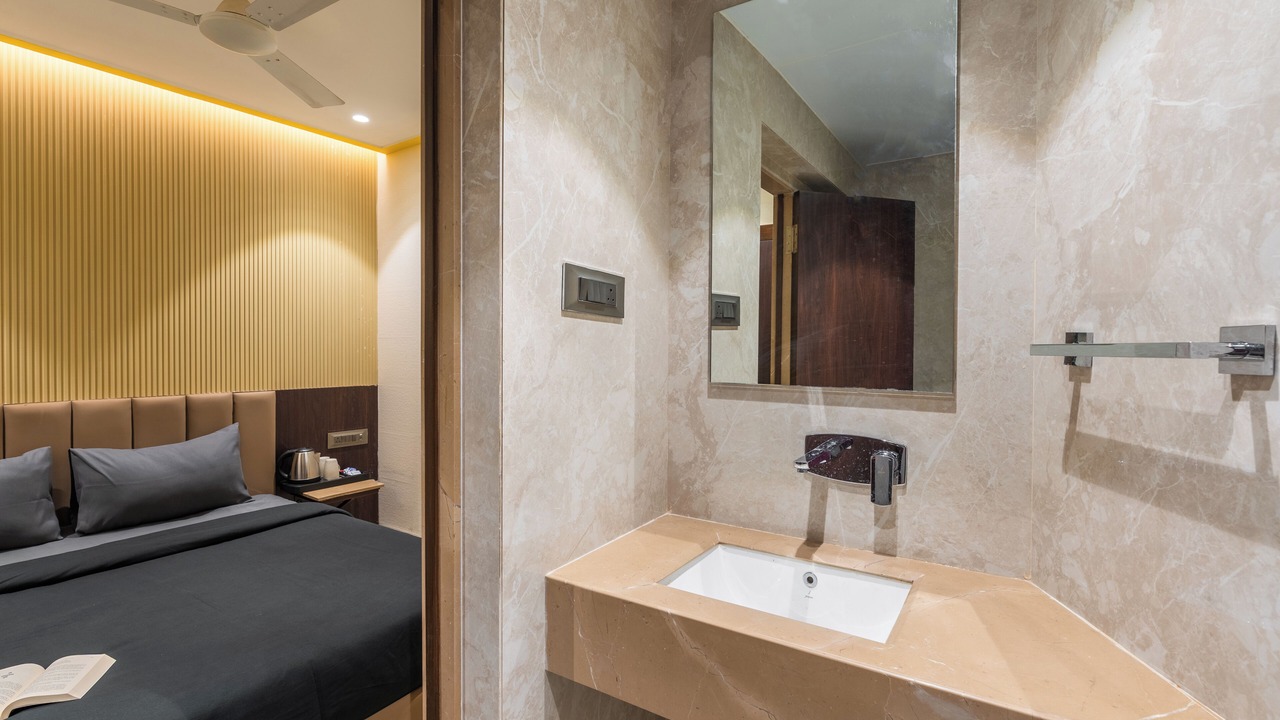 Photo of Bathroom in Vile Parle