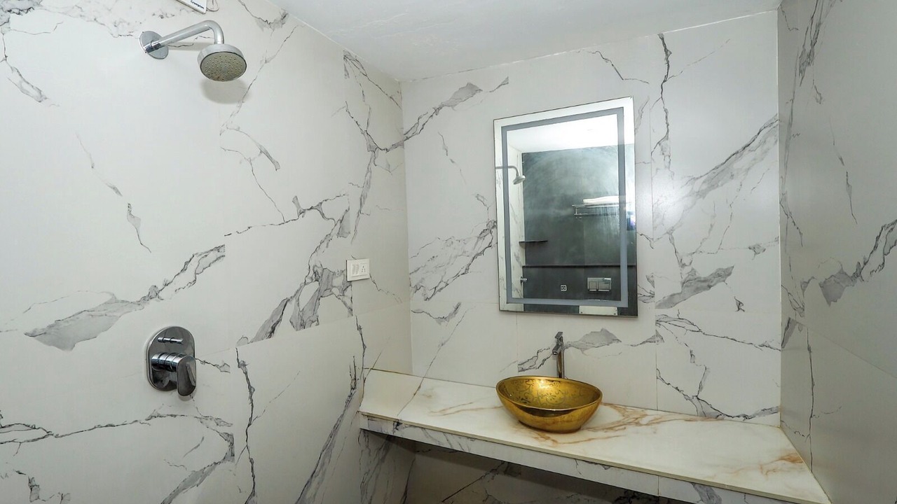 Photo of Bathroom in Koyambedu