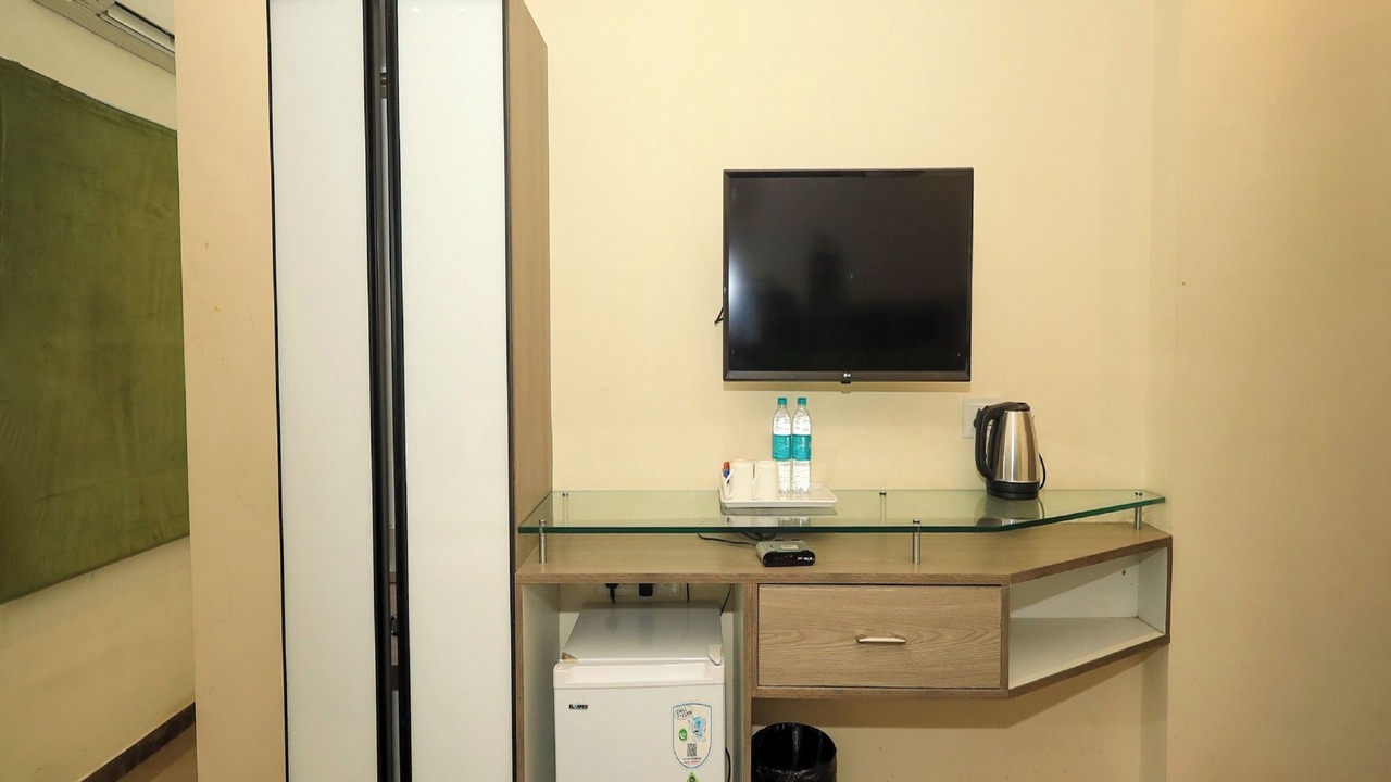 Photo of Bedroom in Koyambedu