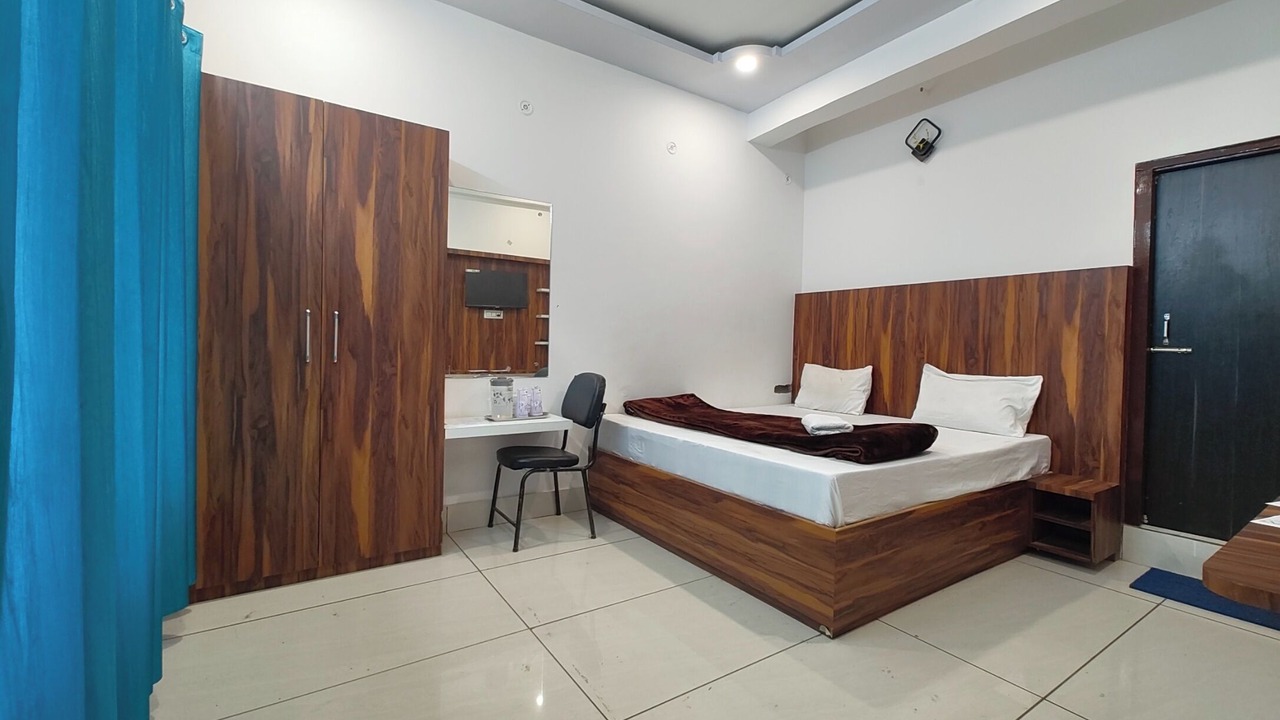 Photo of Bedroom in Nainital