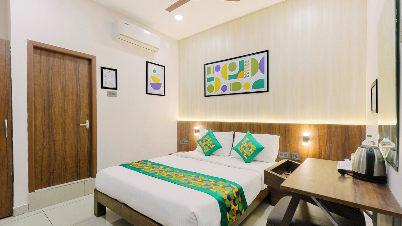 Photo of Bedroom in Triplicane