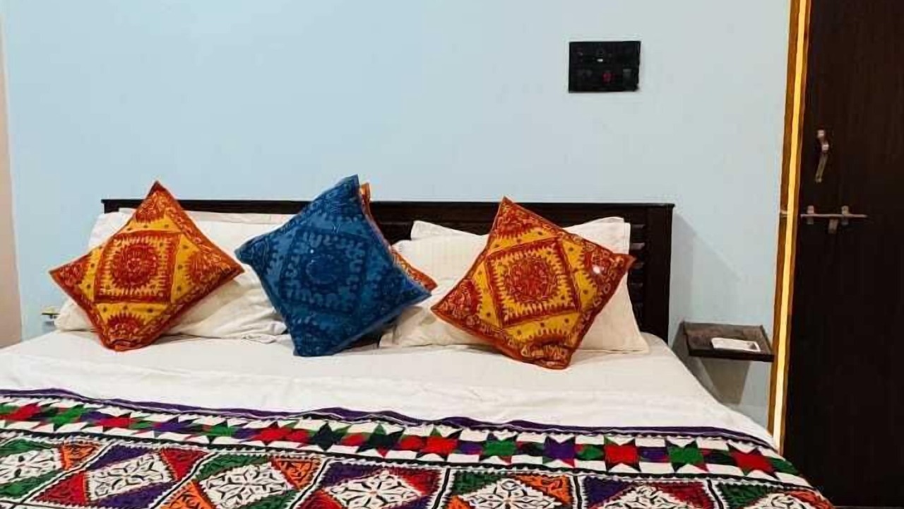 Photo of Bedroom in Amar Sagar Pol