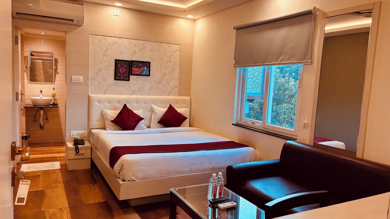 Photo of Bedroom in Deoghar