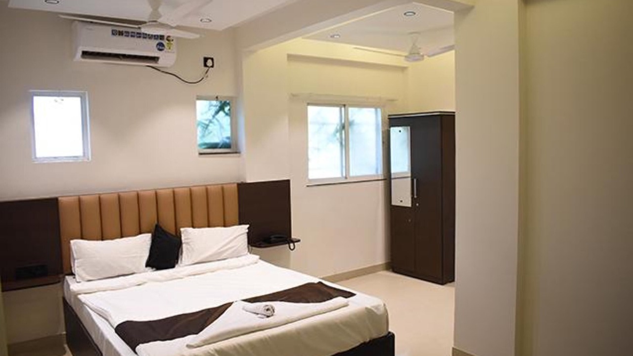 Photo of Bedroom in Hadapsar