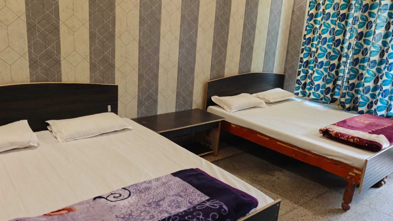 Photo of Bedroom in Rajgarhi