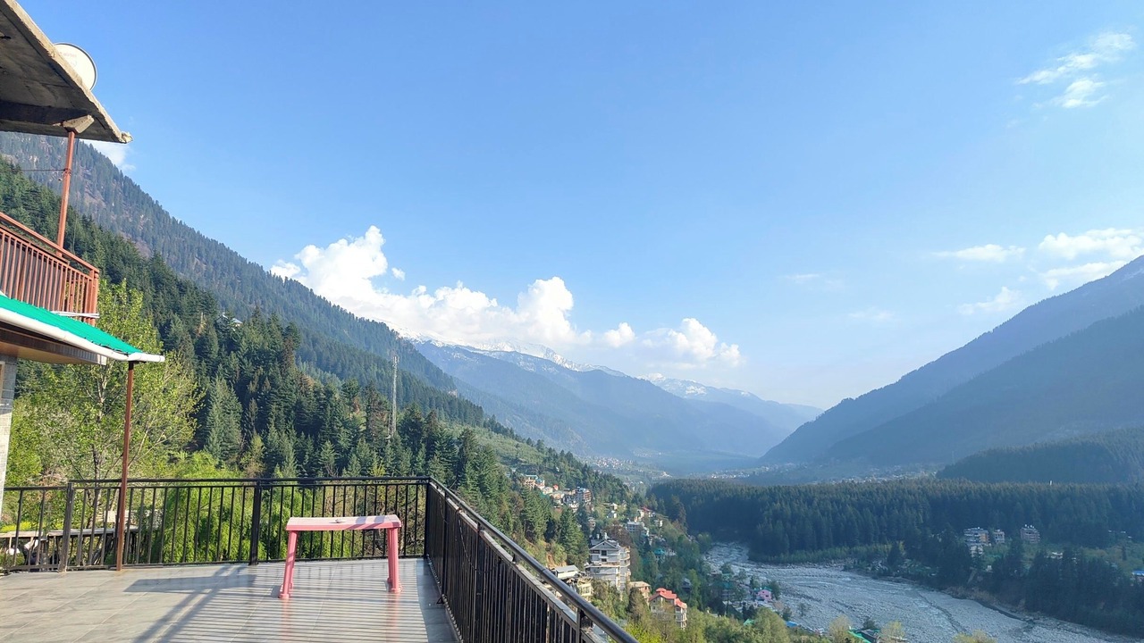 Photo of Outdoor in Burwa