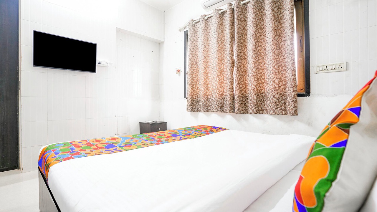 Photo of Bedroom in Malad West
